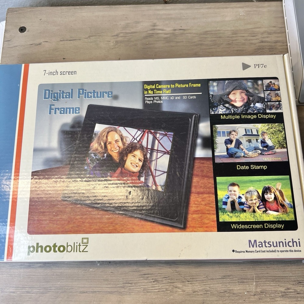 Matsunichi Photoblitz PF7e 7" Digital Picture Frame New Open Box 2007 Tested